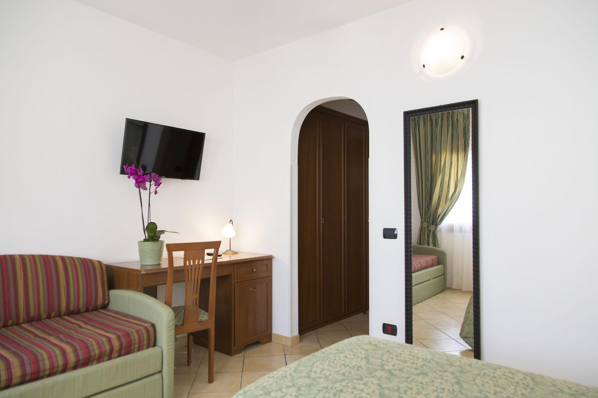 Blu Morisco Village Hotel Cannigione