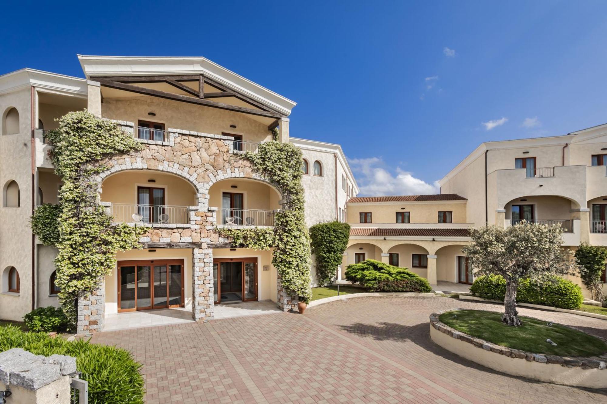 Blu Morisco Village Hotel