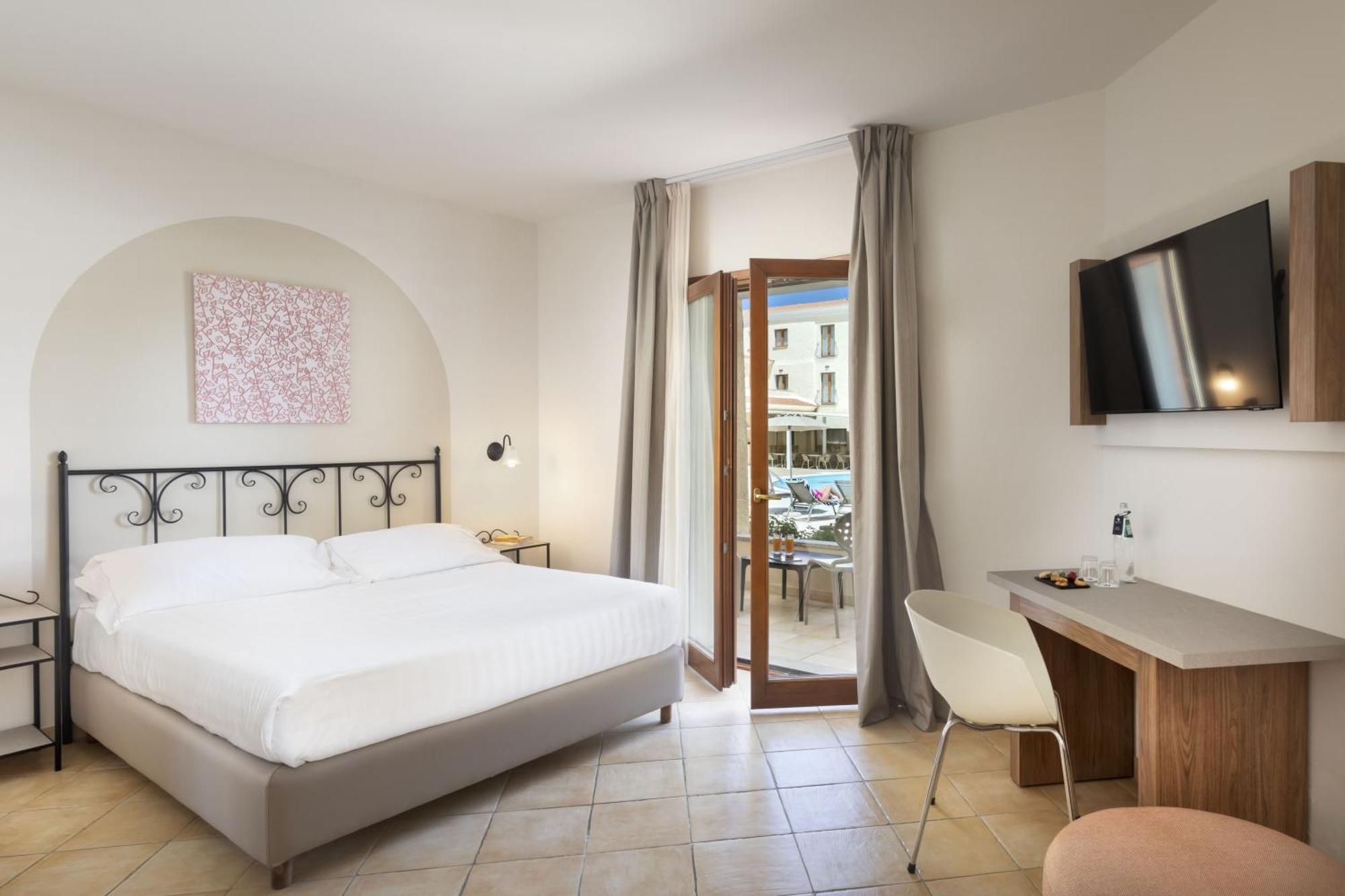 Blu Morisco Village 4* Cannigione