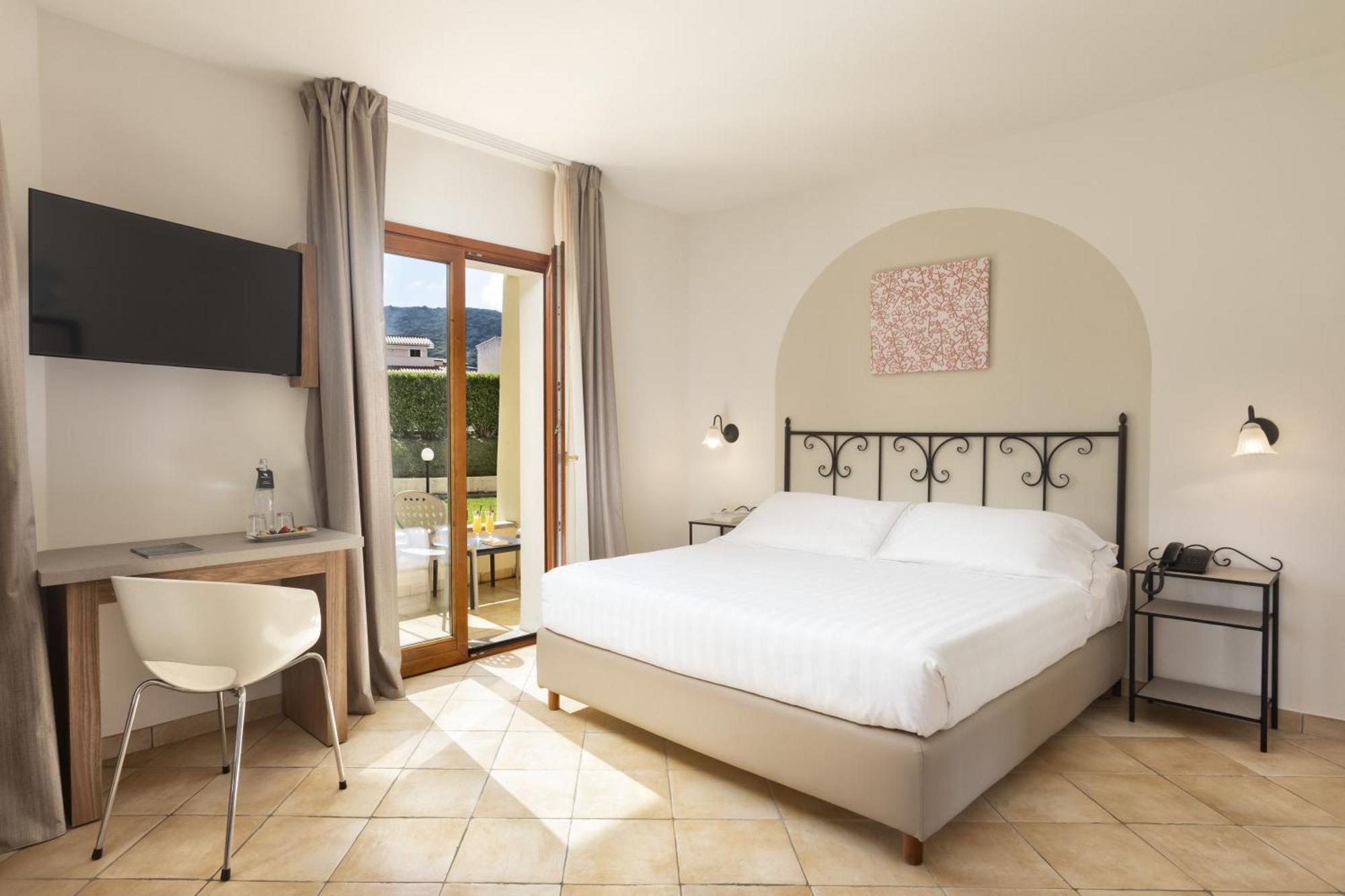 Blu Morisco Village Hotel Cannigione